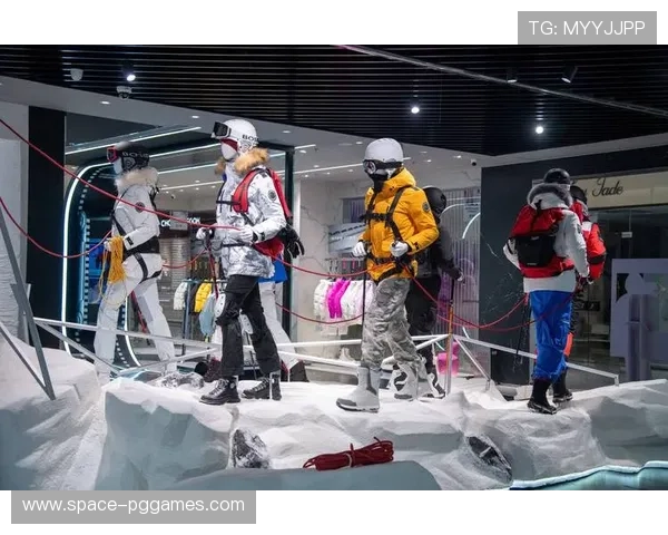 波司登全国首家VERTEX概念店沈阳启幕